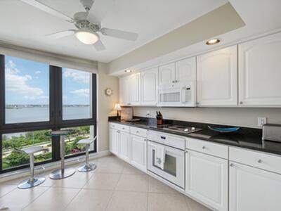 5380 N Ocean Drive, Singer Island, FL 33404