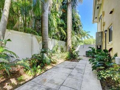 1030 Langer Way, Delray Beach, FL 33483