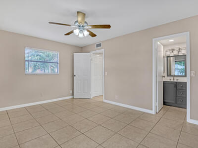 658 N Saxony Trail N, Delray Beach, FL 33446