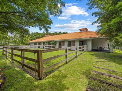 2439 Appaloosa Trail (Barn), Wellington, FL 33414