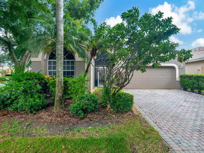 10036 Diamond Lake Road, Boynton Beach, FL 33437