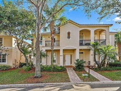 8052 Murano Circle, Palm Beach Gardens, FL 33418