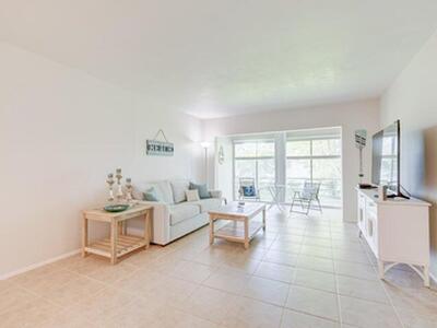 2340 SW 22nd Avenue, Delray Beach, FL 33445