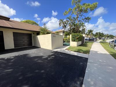 354 SW 28th Avenue, Delray Beach, FL 33445