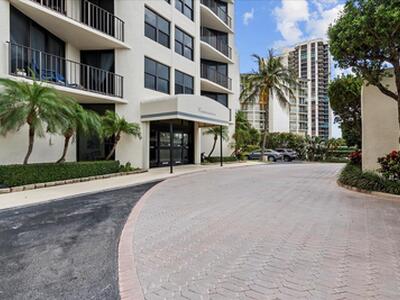 5420 N Ocean Drive, Singer Island, FL 33404