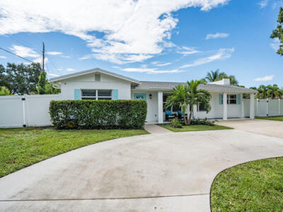 462 Tequesta Drive, Tequesta, FL 33469