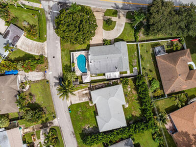 462 Tequesta Drive, Tequesta, FL 33469