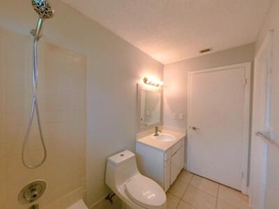 141 NE 17th Court, Boynton Beach, FL 33435