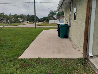 2289 SE Seamist Street, Port Saint Lucie, FL 34952