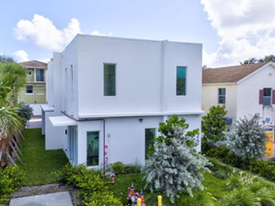 226 N K, Lake Worth Beach, FL 33460