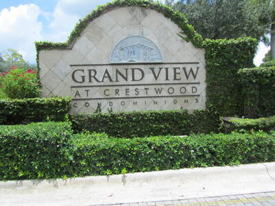 600 Crestwood 614 Court N, Royal Palm Beach, FL 33411