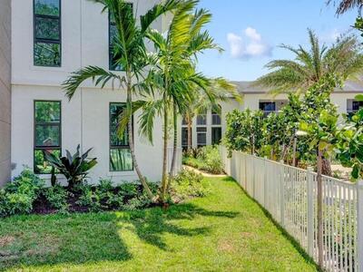 250 W Hidden Valley Boulevard, Boca Raton, FL 33487