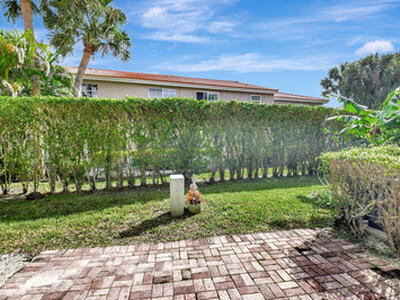 20930 Via Jasmine, Boca Raton, FL 33428