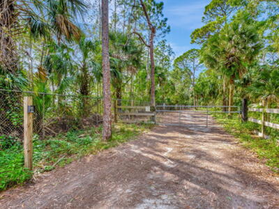 18301 Murray Lane, Loxahatchee, FL 33470