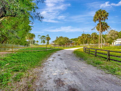 18301 Murray Lane, Loxahatchee, FL 33470