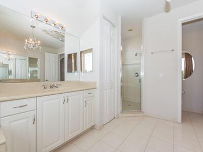 2065 Albany Terrace SW, Vero Beach, FL 32968