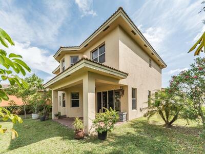 2065 Albany Terrace SW, Vero Beach, FL 32968