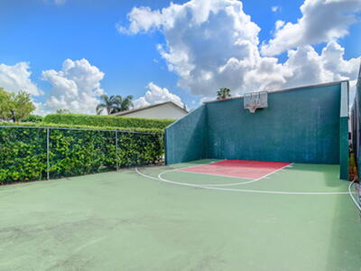 380 SW 27th Avenue, Delray Beach, FL 33445