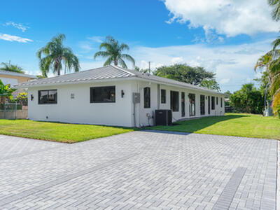 305 De Carie Street, Delray Beach, FL 33444