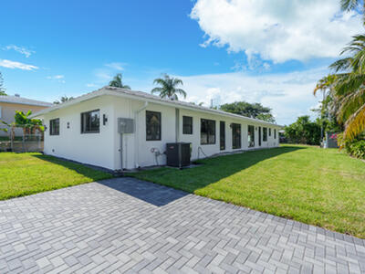 305 De Carie Street, Delray Beach, FL 33444