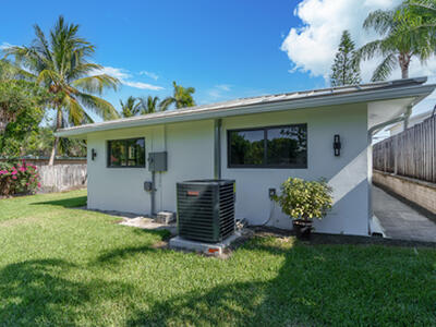 305 De Carie Street, Delray Beach, FL 33444