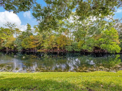 129 Harbor Lake Circle, Greenacres, FL 33413