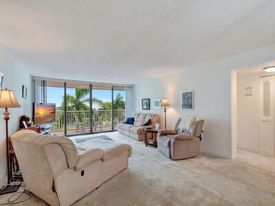 3546 S Ocean Boulevard, South Palm Beach, FL 33480