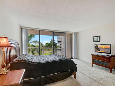 3546 S Ocean Boulevard, South Palm Beach, FL 33480