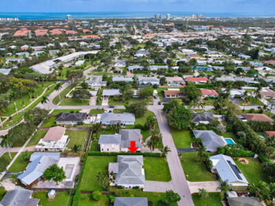 359 Beacon Street, Tequesta, FL 33469