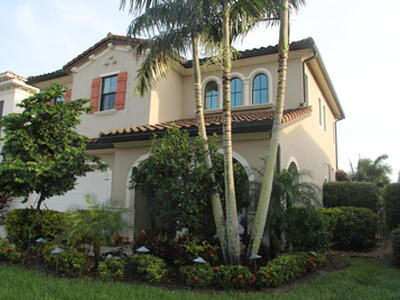 8627 Grand Prix Lane, Boynton Beach, FL 33472