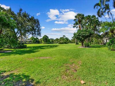 13334 Polo Club Road, Wellington, FL 33414