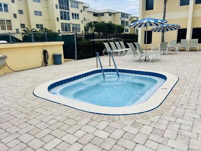 2300 NE 1st Lane, Boynton Beach, FL 33435