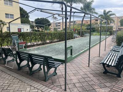 2300 NE 1st Lane, Boynton Beach, FL 33435