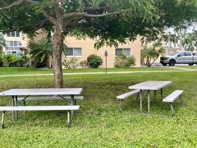 2300 NE 1st Lane, Boynton Beach, FL 33435