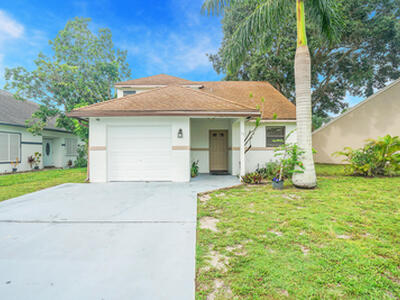 84 Magnolia Circle, Boynton Beach, FL 33436