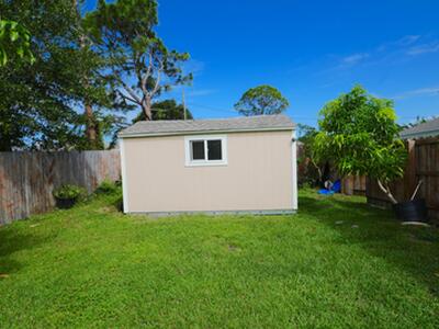 2112 SE Holland Street, Port Saint Lucie, FL 34952