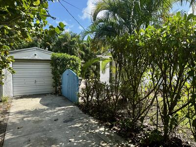 327 28th Street, West Palm Beach, FL 33407