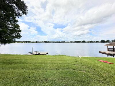 425 Lake August Drive, Lake Placid, FL 33852