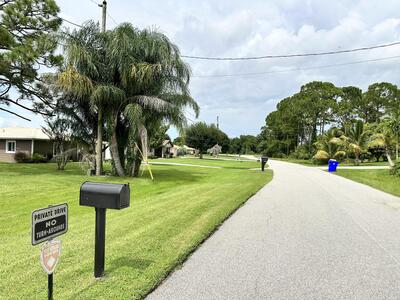 425 Lake August Drive, Lake Placid, FL 33852