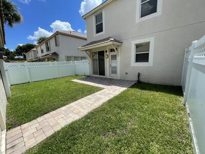 8033 Murano Circle, Palm Beach Gardens, FL 33418