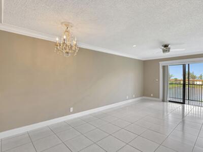 21909 Lake Forest Circle, Boca Raton, FL 33433