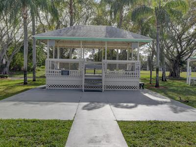 317 Farnham P, Deerfield Beach, FL 33442