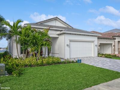 10444 Northbrook Circle, Palm Beach Gardens, FL 33412