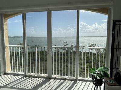 24 Harbour Isle Drive W, Fort Pierce, FL 34949