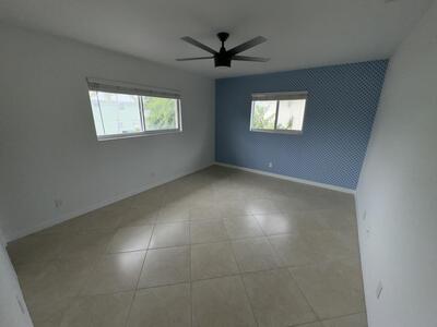 1014 NE 9th Avenue, Delray Beach, FL 33483