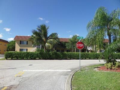 1014 NE 9th Avenue, Delray Beach, FL 33483