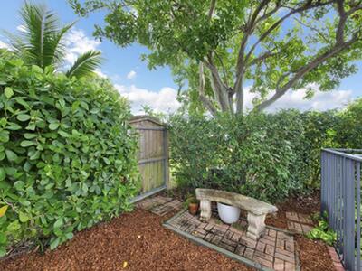 6372 Sleepy Willow Way, Delray Beach, FL 33484