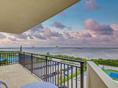 5460 N Ocean Drive, Singer Island, FL 33404