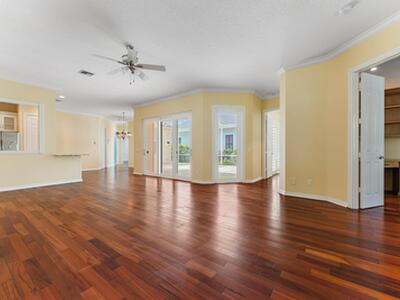 215 New Haven Boulevard, Jupiter, FL 33458