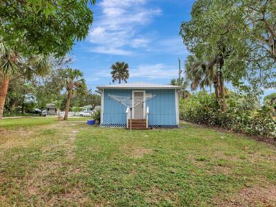 922 SE Bayou Avenue, Stuart, FL 34994